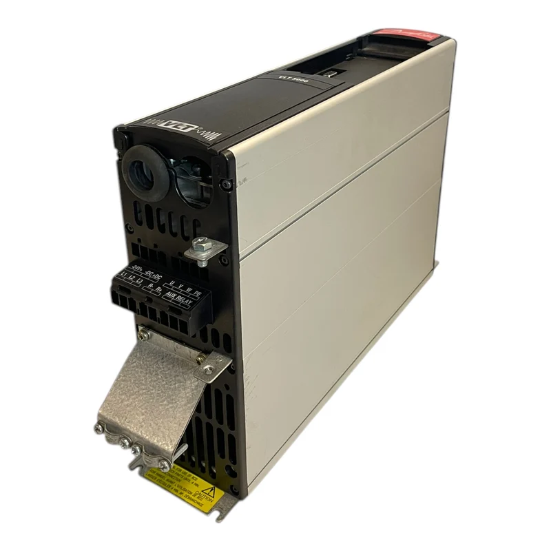 Danfoss 175Z0031 Frequenzumrichter 1,7kVA VLT5001PT5B20STR3D0F00A00C0 Industrie