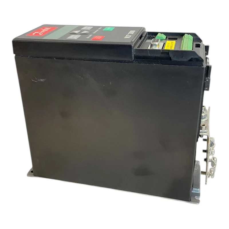 Danfoss 195N0007 Frequenzumrichter 0,9kVA VLT2803PS2B20STR1DBF10A00C0 Industrie