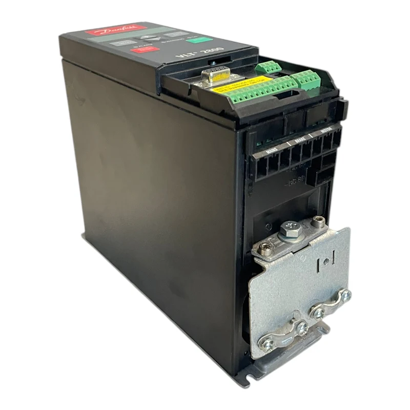 Danfoss 195N0007 Frequenzumrichter 0,9kVA VLT2803PS2B20STR1DBF10A00C0 Industrie