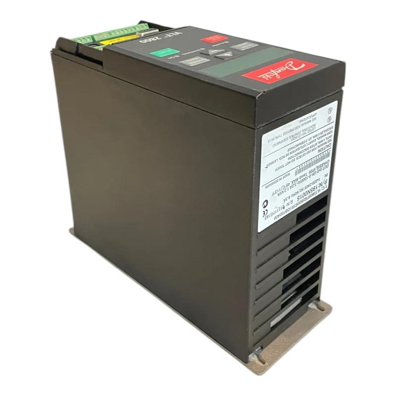 Danfoss 195N0015 Frequenzumrichter 1,3kVA VLT2805PS2B20STR1DBF00A00 Industrie