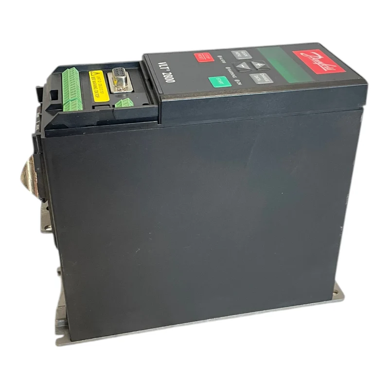 Danfoss 195N0027 Frequenzumrichter 1,7kVA VLT2807PS2B20STR1DBF00A00 Industrie