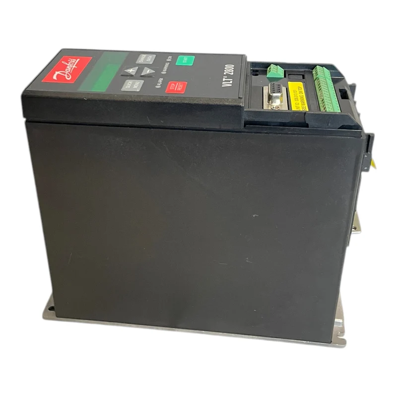 Danfoss 195N0027 Frequenzumrichter 1,7kVA VLT2807PS2B20STR1DBF00A00 Industrie