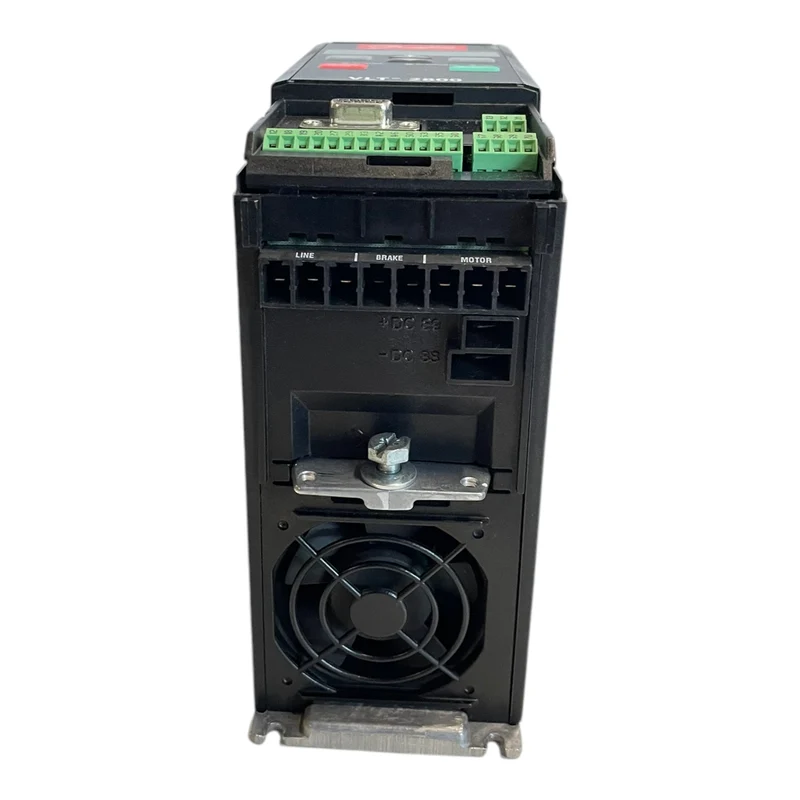 Danfoss 195N0003 Frequenzumrichter 0,9kVA VLT2803PS2B20STR1DBF00A00 Industrie