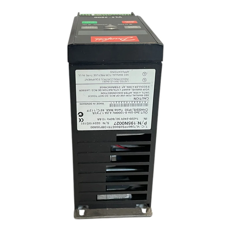 Danfoss 195N0027 Frequenzumrichter 1,7kVA VLT2807PS2B20STR1DBF00A00 Industrie