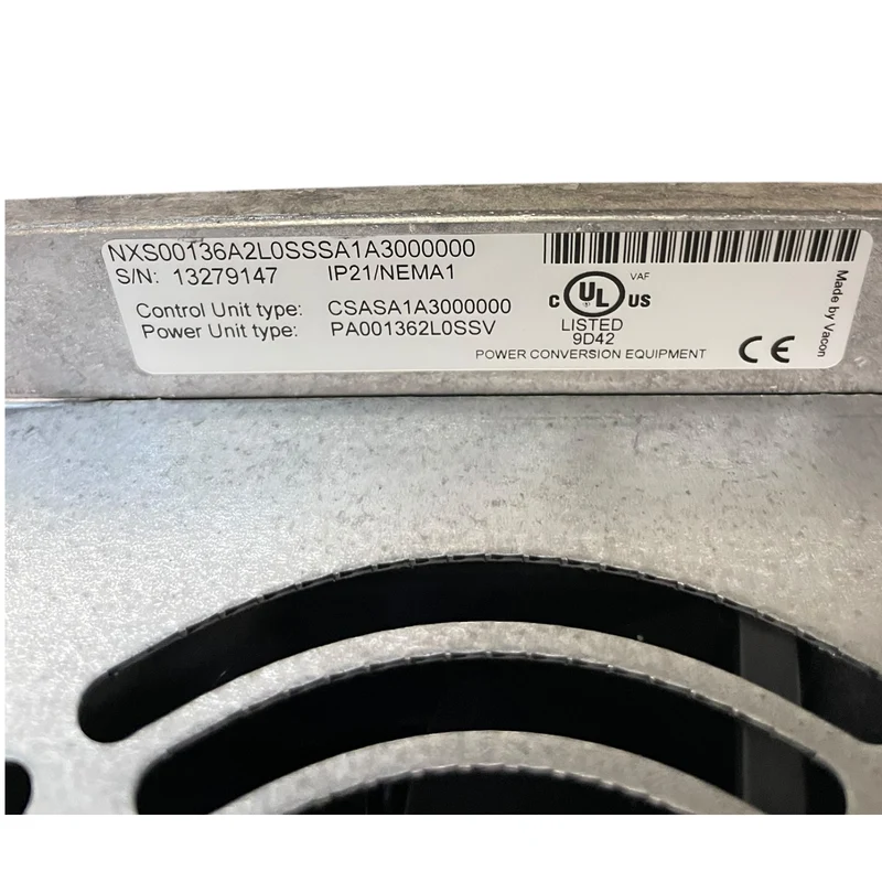 Vacon NXS00136A2L0SSSA1A3000000 Frequenzumrichter 525-690V 50/60Hz 13,5A