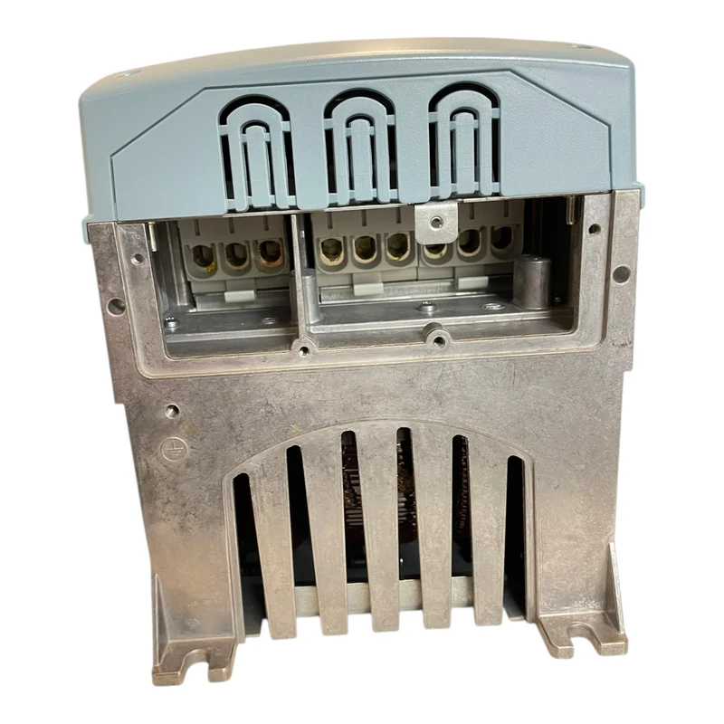 Vacon NXS00346A2L0SSSA1A3000000 Frequenzumrichter 525-690V 50/60Hz 34A