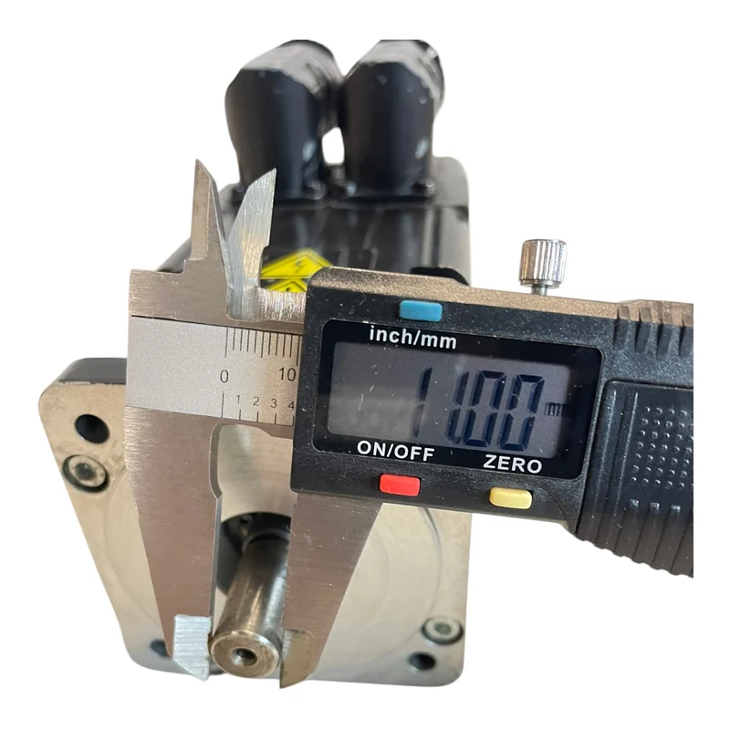 Moog G3L15-UL-N BRAKE2NM Servomotor Ø 11mm für industriellen Einsatz Servomotor