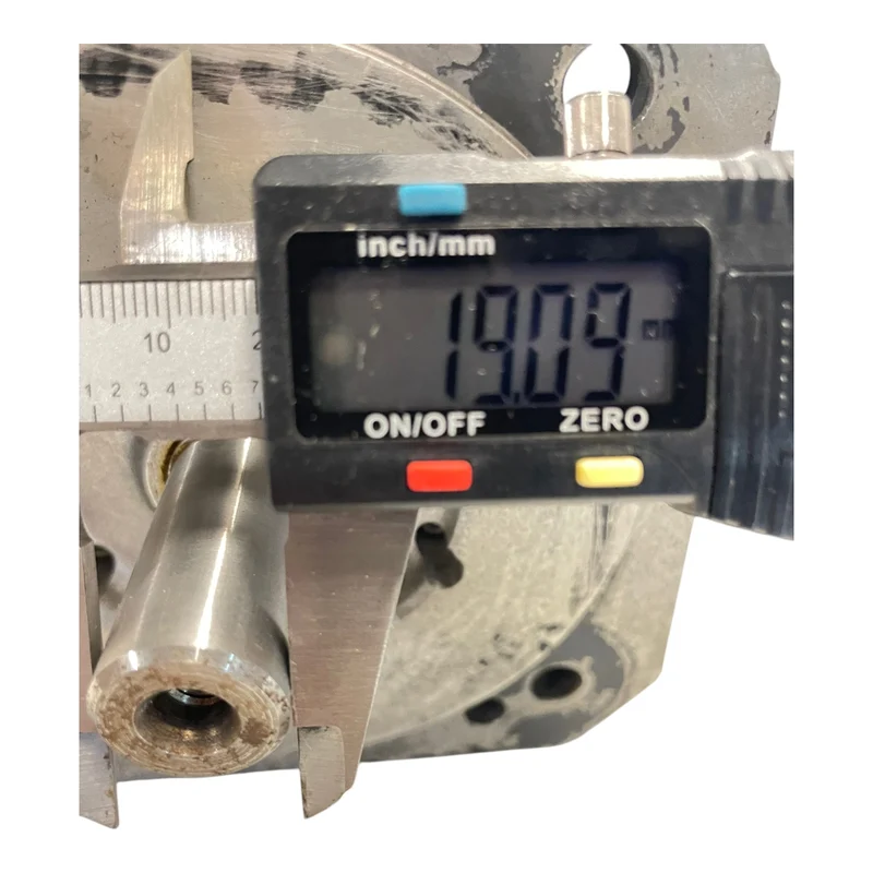 Lenze MDSKSRS071-23 Servomotor Ø 19mm für industriellen Einsatz Servomotor