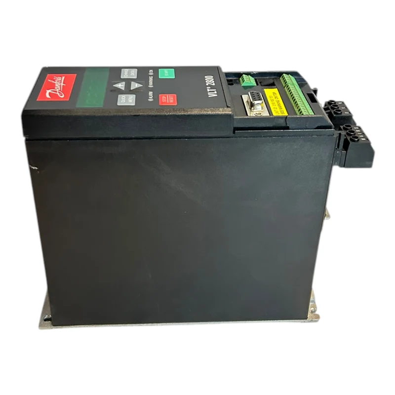 Danfoss VLT2805 195N0019 Frequenzumrichter VLT2805PS2B20STR1DBF10A00C0 Danfoss V