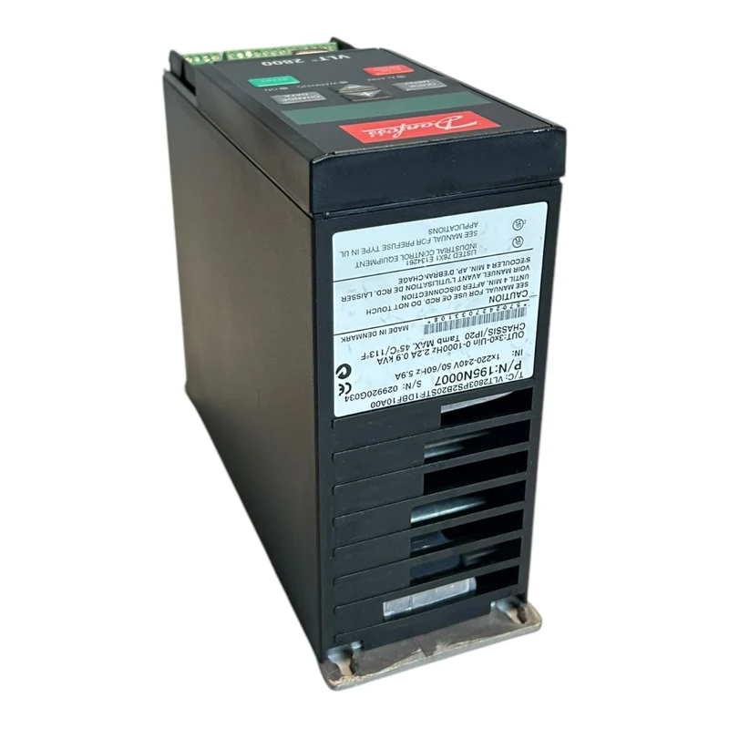 Danfoss VLT2803 195N0007 Frequenzumrichter VLT2803PS2B20STR1DBF10A00 Danfoss VLT