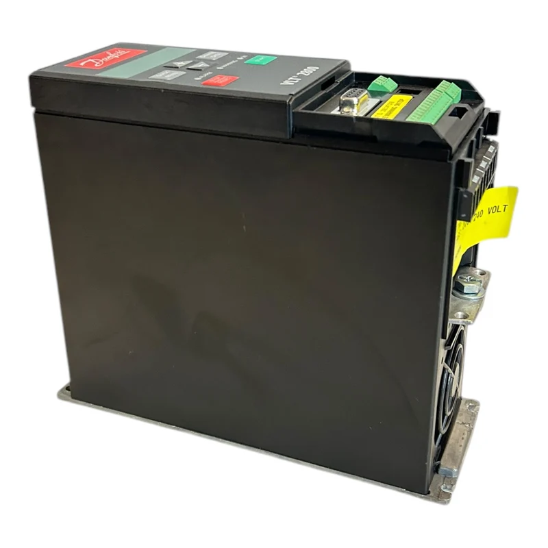 Danfoss VLT2803 195N0007 Frequenzumrichter VLT2803PS2B20STR1DBF10A00 Danfoss VLT
