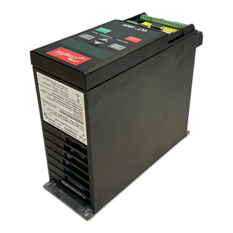 Danfoss VLT2803 195N0007 Frequenzumrichter VLT2803PS2B20STR1DBF10A00C0 Danfoss V