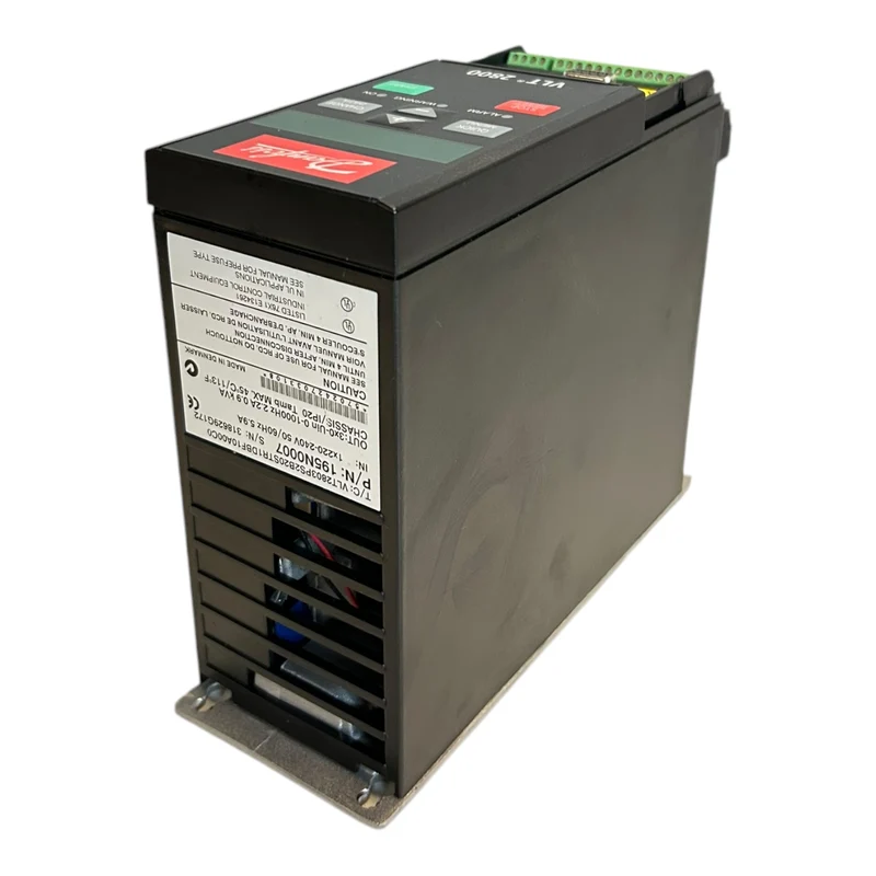 Danfoss VLT2803 195N0007 Frequenzumrichter VLT2803PS2B20STR1DBF10A00 Danfoss VLT