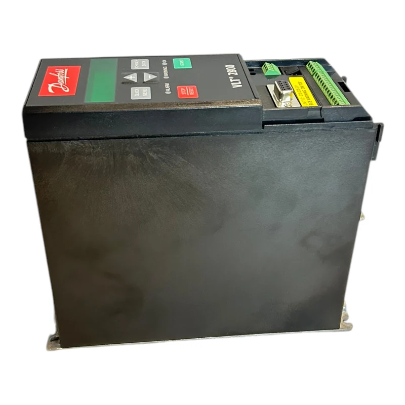 Danfoss VLT2803 195N0007 Frequenzumrichter VLT2803PS2B20STR1DBF10A00C0 Danfoss V