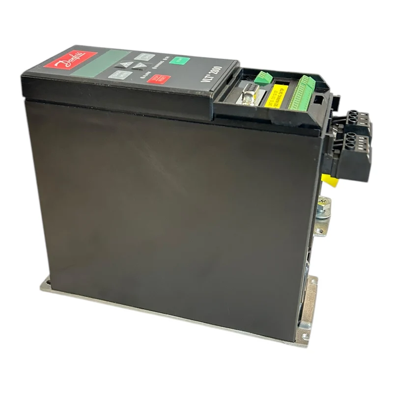 Danfoss VLT2805 195N0019 Frequenzumrichter VLT2805PS2B20STR1DBF10A00C0 Danfoss V