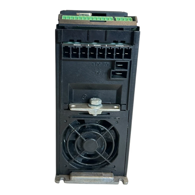 Danfoss VLT2807 195N0031 Frequenzumrichter VLT2807PS2B20STR1DBF10A00 Danfoss VLT