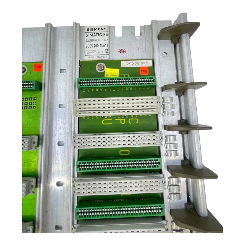 Siemens 6ES5700-2LA12 Subrack Baugruppenträger für industriellen Einsatz