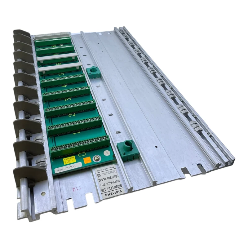 Siemens 6ES5701-1LA12 Subrack Baugruppenträger für industriellen Einsatz Siemens