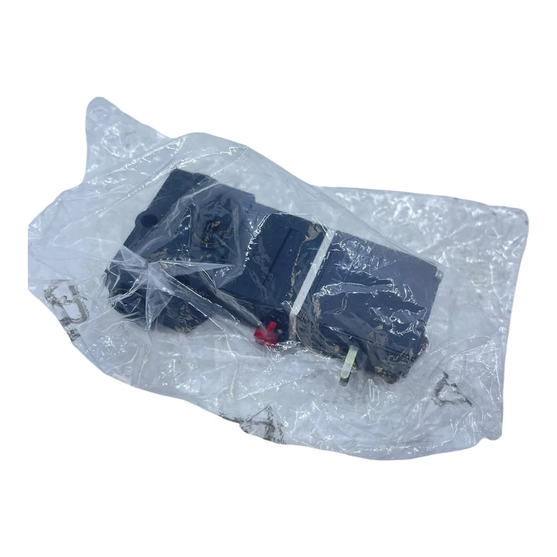 Bürkert Magnetventil 6106 C 0,9 FKM PA 24V 00137459 Magnetventil von Bürkert