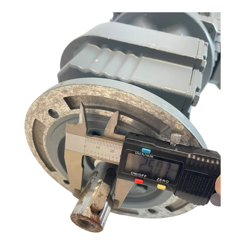 SEW Getriebemotor 1,1kW RF27DRN90S4/IV/TH 230V Für den Industrie Bereich