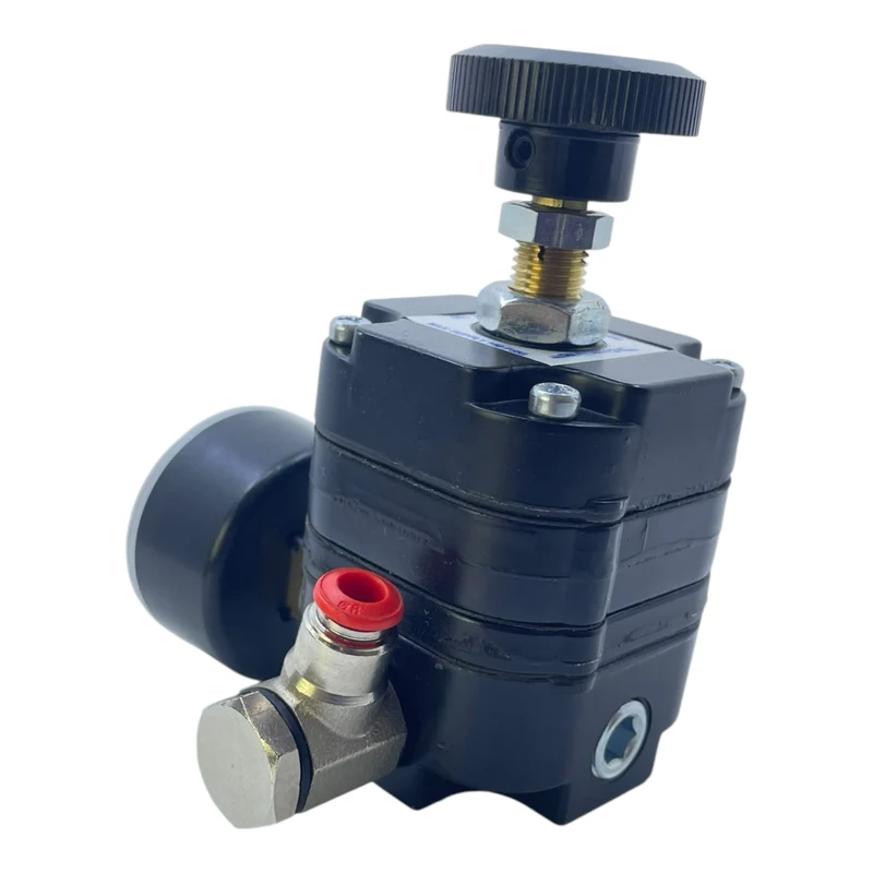 ControlAir Druckregler Typ 100 mit Manometer und Einstellknopf für Industrie