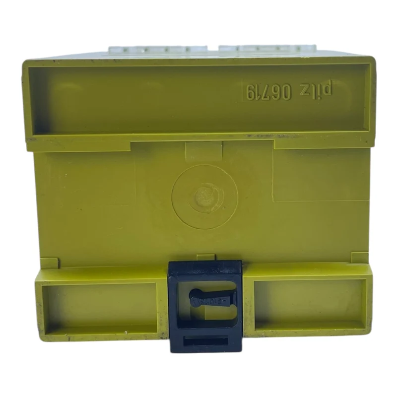 Pilz Sicherheitsrelais 230V PNOZ 1 475650 Pilz für die Industrie vorgesehen