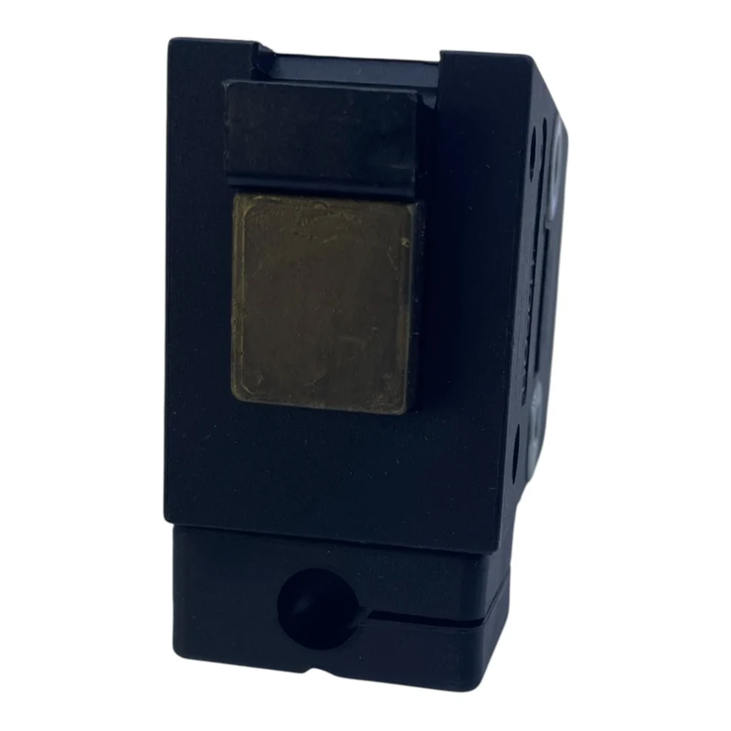 Bosch Pneumatikventil 0842900300 mit Balluff Sensor 516-325-E5-Y-S4