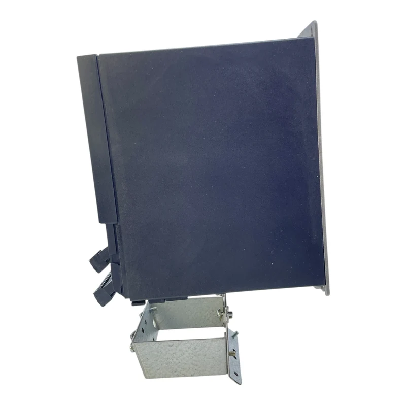 Danfoss Frequenzumrichter 1,7kVA VLT 2800 195N1015 3x380-480V 1,9A