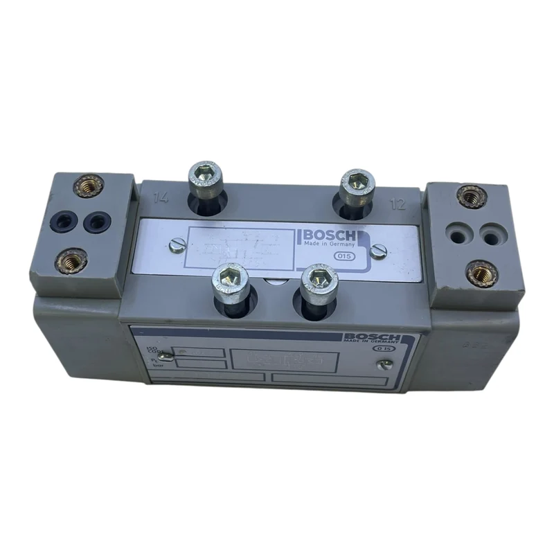 Bosch Magnetventil Wegeventil 0820024552 für die Industrie Geeignet Industrie