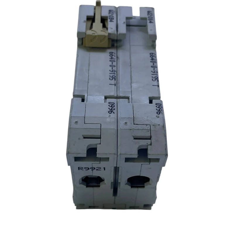 Merlin Gerin Multi 9 C60L Leitungsschutzschalter Z40A 2-polig 415V