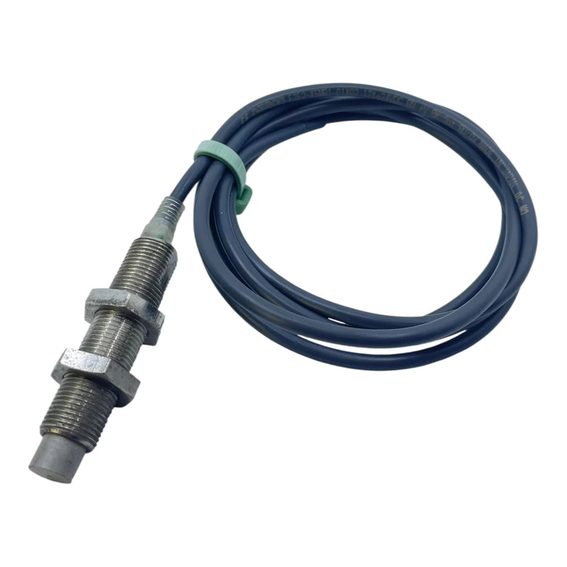 Omron Induktiver Sensor M18 5mm PNP NO 10–30V DC E2E2-X5MB1