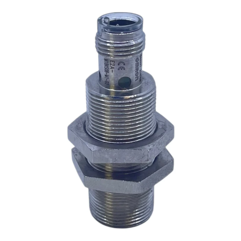 Omron Näherungssensor E2A-M18KS08-M1-B2 M18 PNP NC 10–30 V DC für Industrie