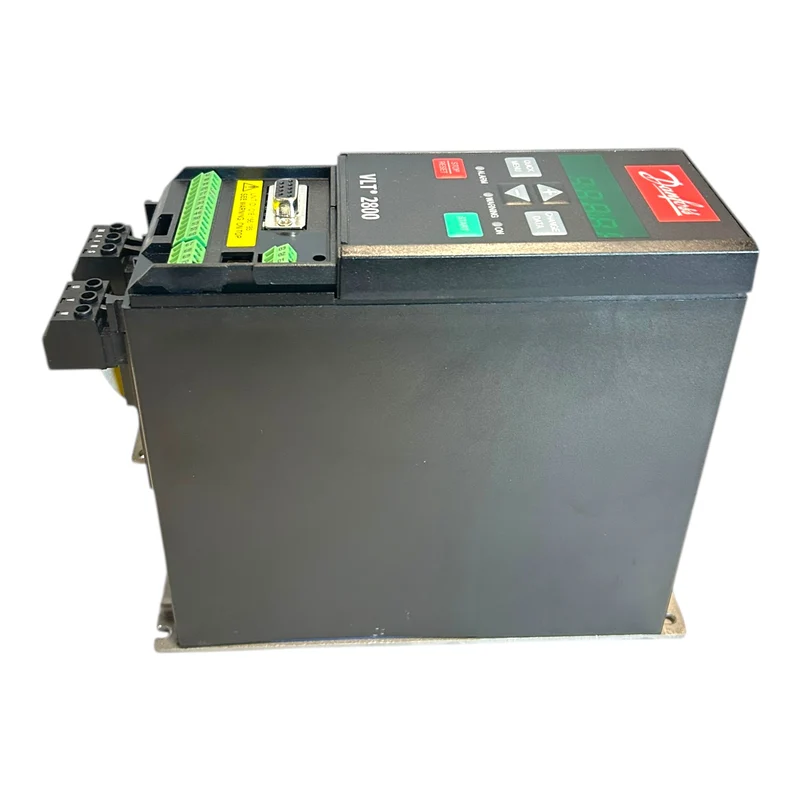 Danfoss VLT2805 195N0019 Frequenzumrichter VLT2805PS2B20STR1DBF10A00C0