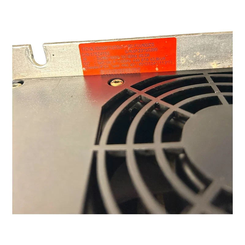 Danfoss 175Z4153 VLT5027PT5C20STR3DLFD00A00C0 Frequenzumrichter IndustrieEinsatz