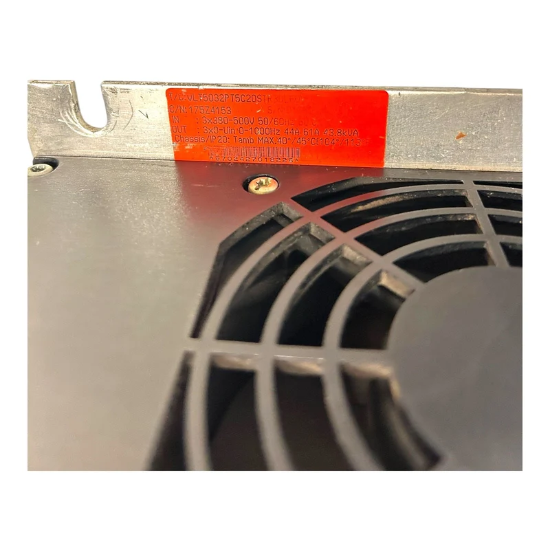 Danfoss 175Z4153 VLT5027PT5C20STR3DLFD00A00C0 Frequenzumrichter IndustrieEinsatz