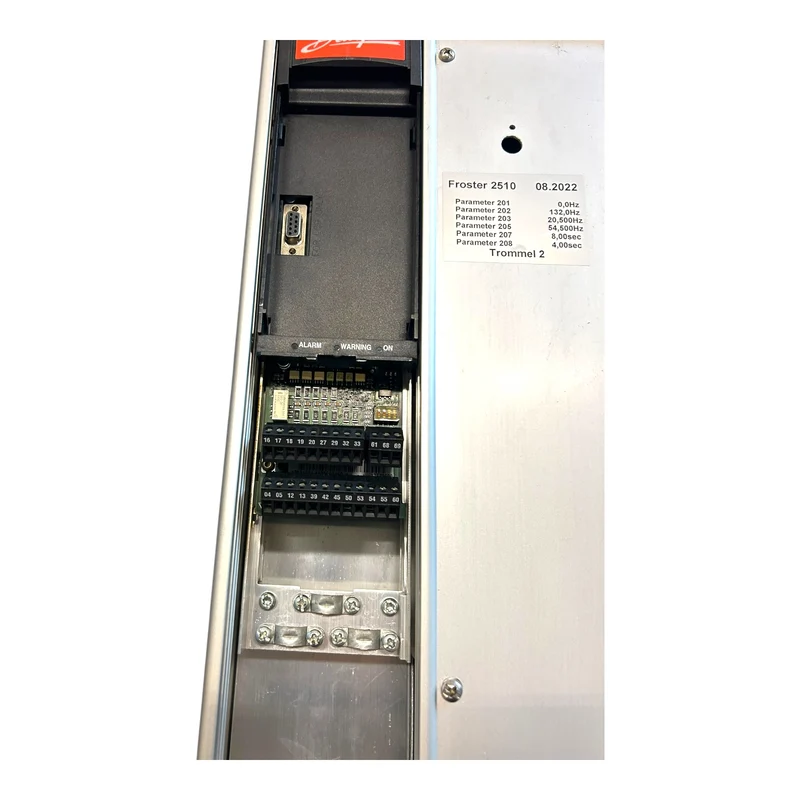 Danfoss 175Z4153 VLT5027PT5C20STR3DLFD00A00C0 Frequenzumrichter IndustrieEinsatz