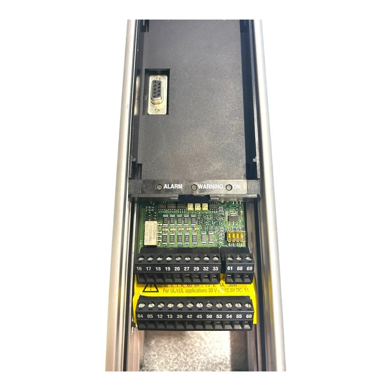 Danfoss 175Z0040 VLT5002PT5B20STR3DLF00A00 Frequenzumrichter Industrie Einsatz