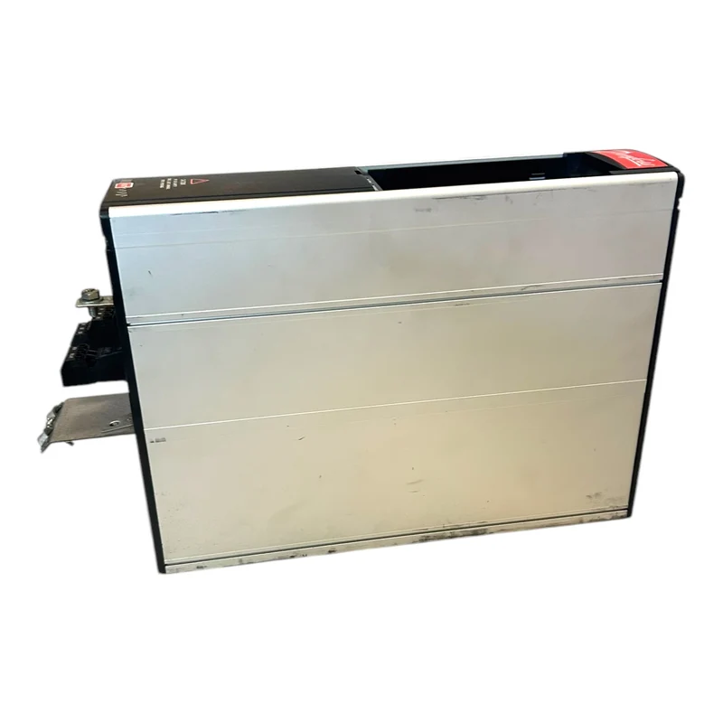 Danfoss 175Z0040 VLT5002PT5B20STR3DLF00A00 Frequenzumrichter Industrie Einsatz