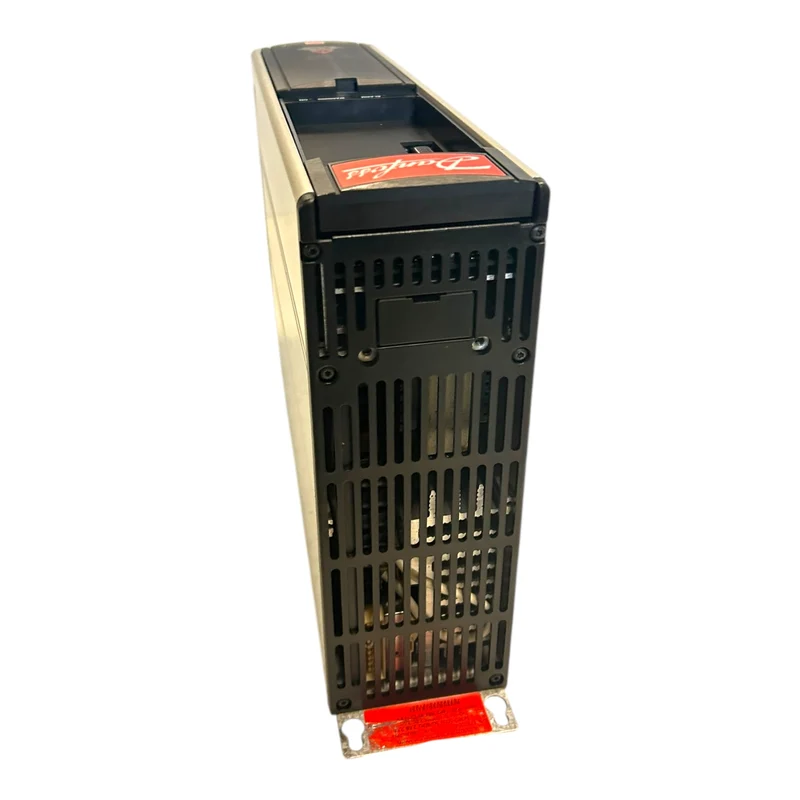 Danfoss 175Z0040 VLT5002PT5B20STR3DLF00A00 Frequenzumrichter Industrie Einsatz