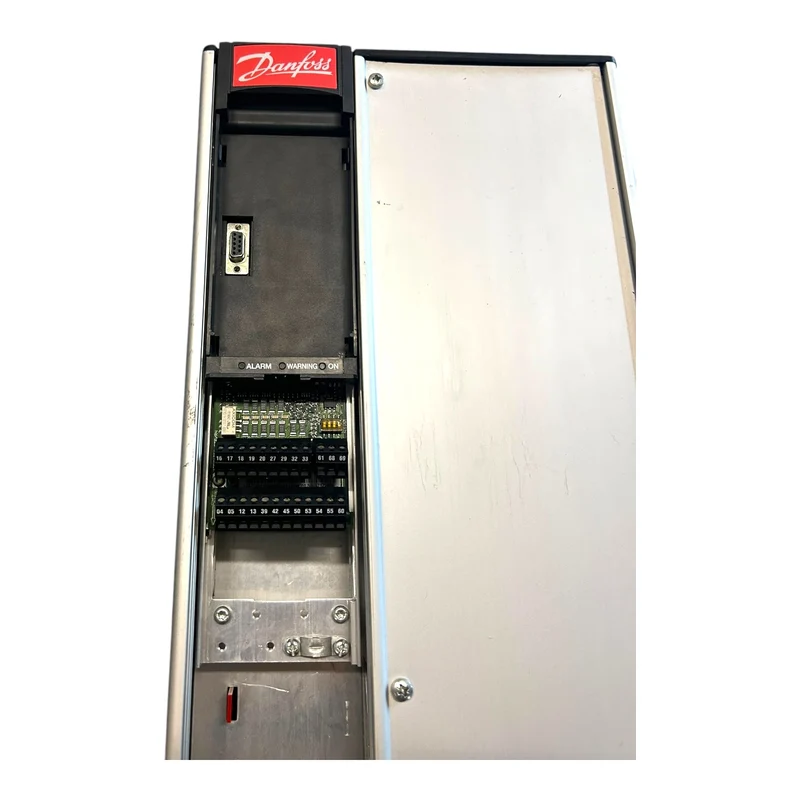 Danfoss VLT5032PT5C20STR3DLF00A00C0 175Z4153 Frequenzumrichter Industrie Einsatz