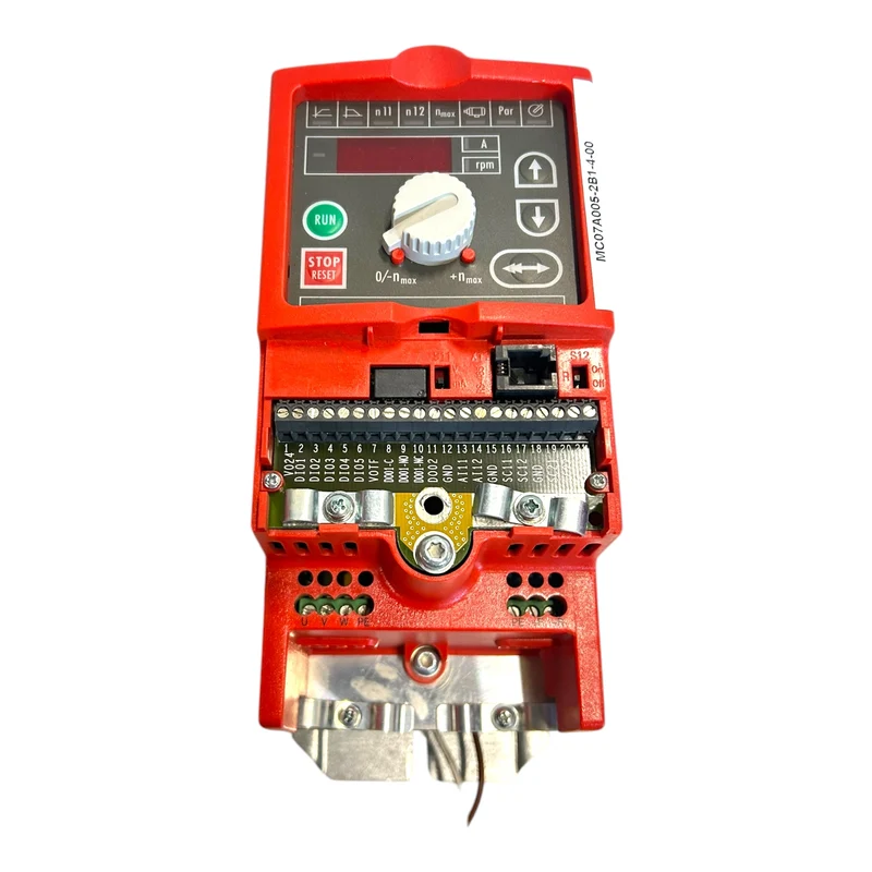 SEW MC07A005-2B1-4-00 Frequenzumrichter 0,55kW für industriellen Einsatz