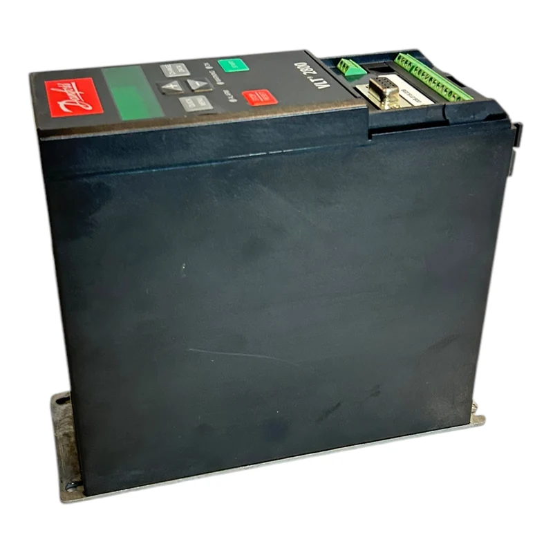 Danfoss VLT2805 195N0015 Frequenzumrichter VLT2805PS2B20STR1DBF00A00 Danfoss VLT