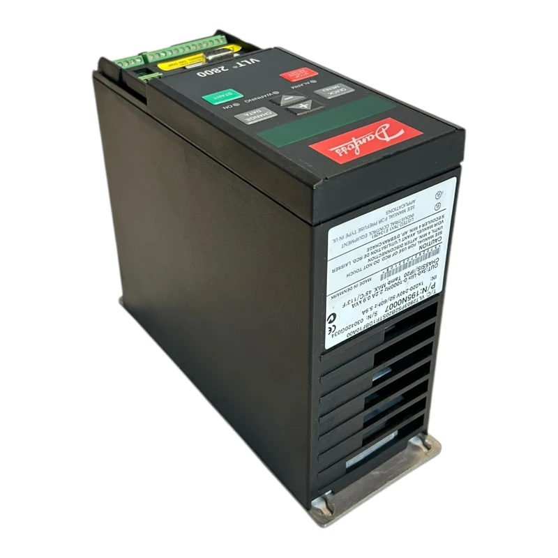Danfoss VLT2803 195N0007 Frequenzumrichter VLT2803PS2B20STR1DBF10A00C0 Danfoss V