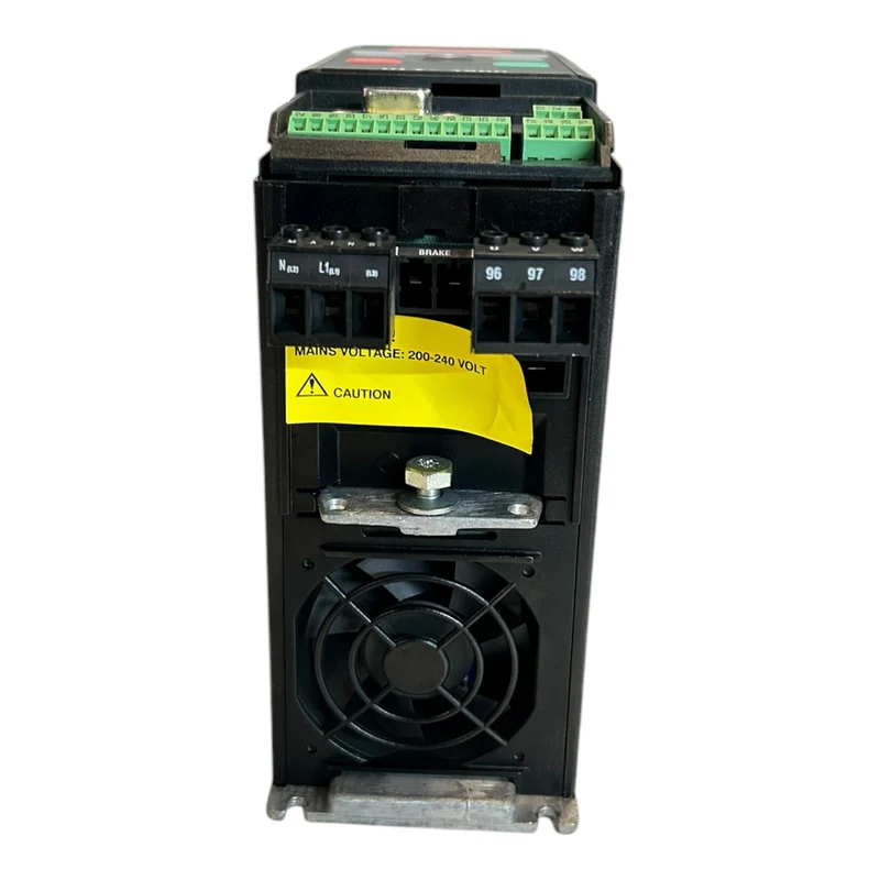 Danfoss VLT2803 195N0007 Frequenzumrichter VLT2803PS2B20STR1DBF10A00C0 Danfoss V