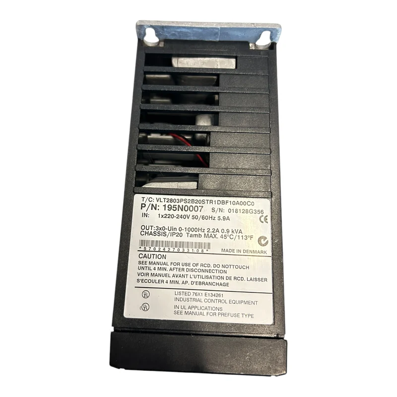 Danfoss VLT2803 195N0007 Frequenzumrichter VLT2803PS2B20STR1DBF10A00C0 Danfoss V