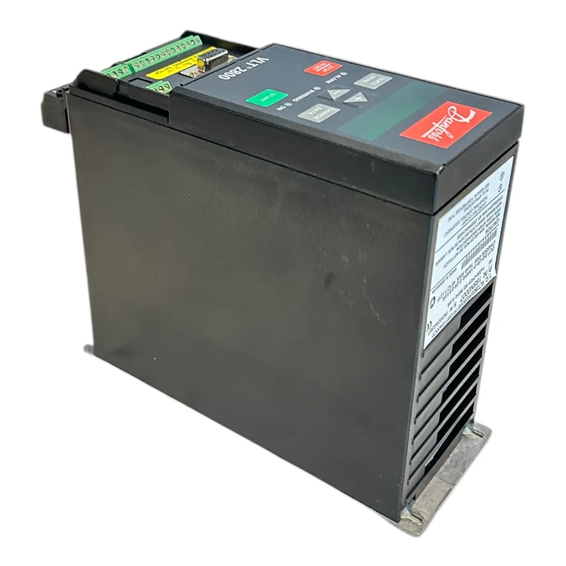 Danfoss VLT2803 195N0007 Frequenzumrichter VLT2803PS2B20STR1DBF10A00C0 Danfoss V