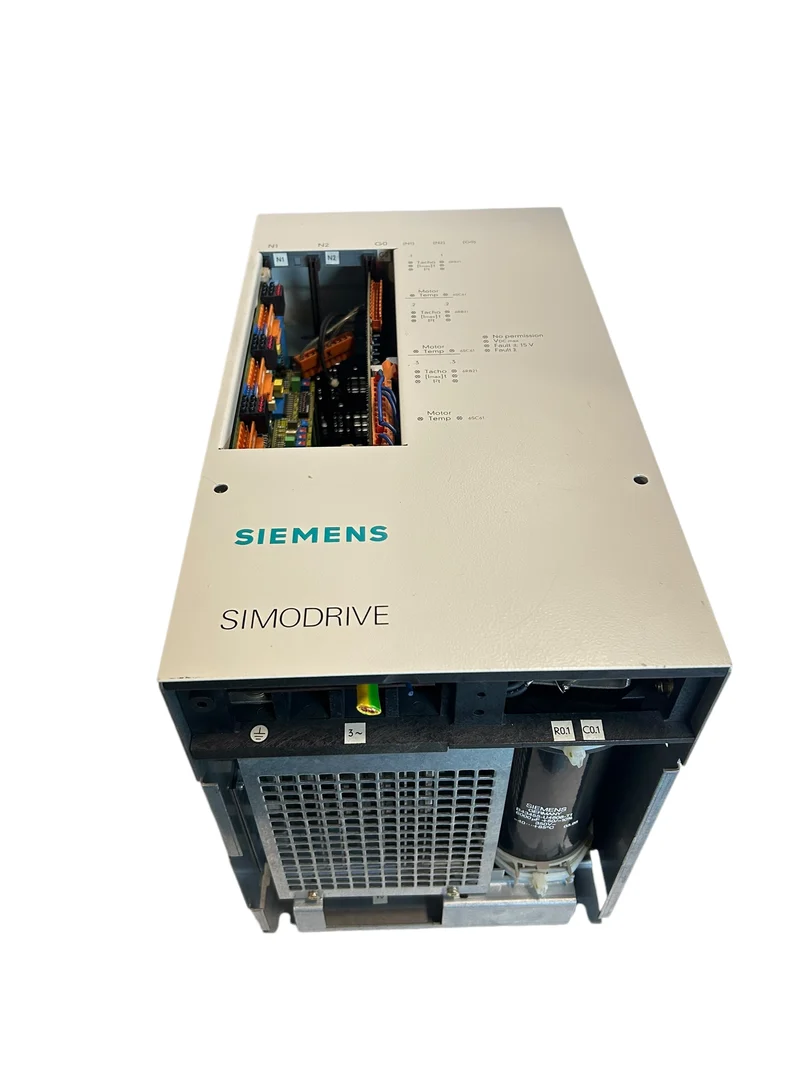 Siemens 6SC6101-2B-Z Simodrive Frequenzumrichter für industriellen Einsatz