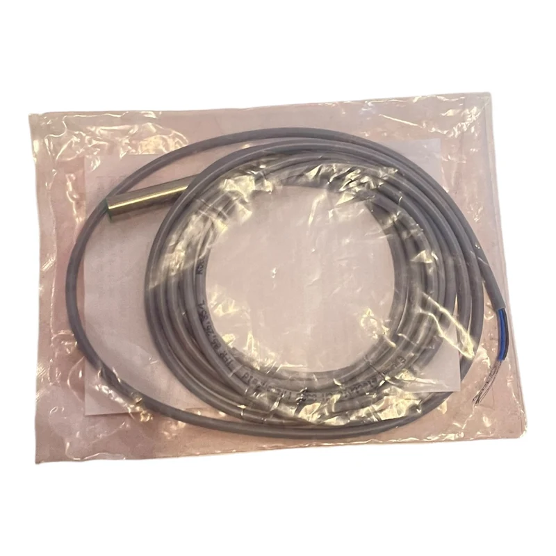 Baumer IFR 06.26.35/L Induktiver Sensor für industriellen Einsatz Baumer IFR 06.