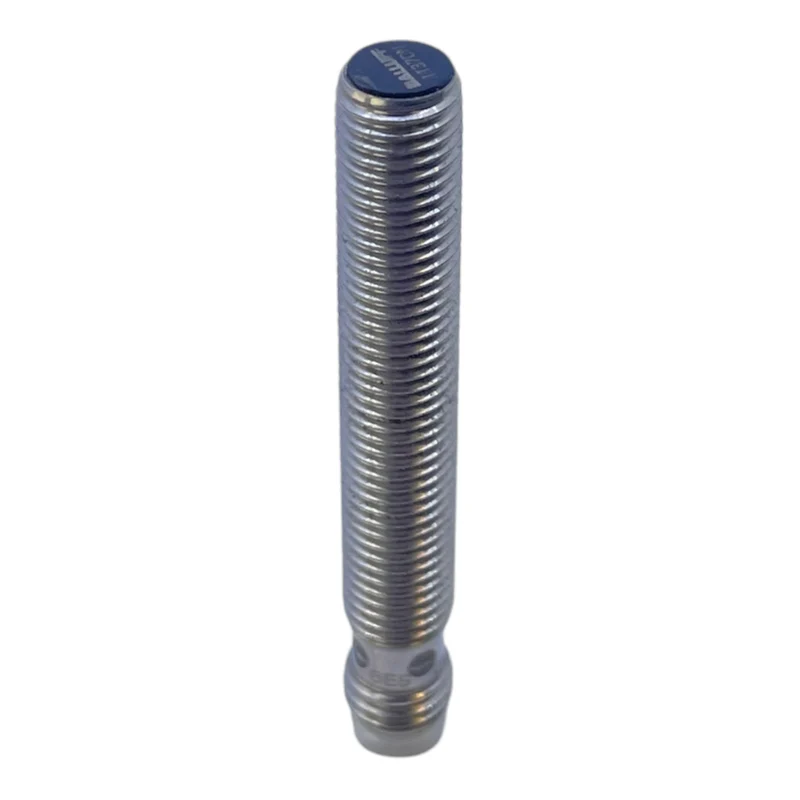 Balluff 1137CN Induktiver Sensor für industriellen Einsatz Balluff 1137CN Sensor