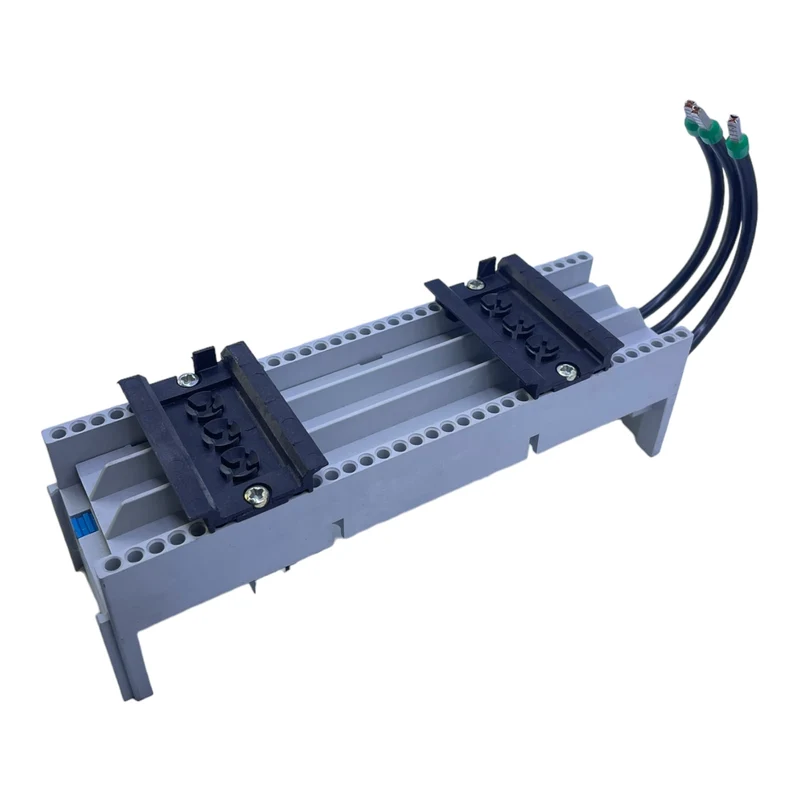 Wöhner 6032 Sammelschienen-Adapter 690 V 32 A für industriellen Einsatz